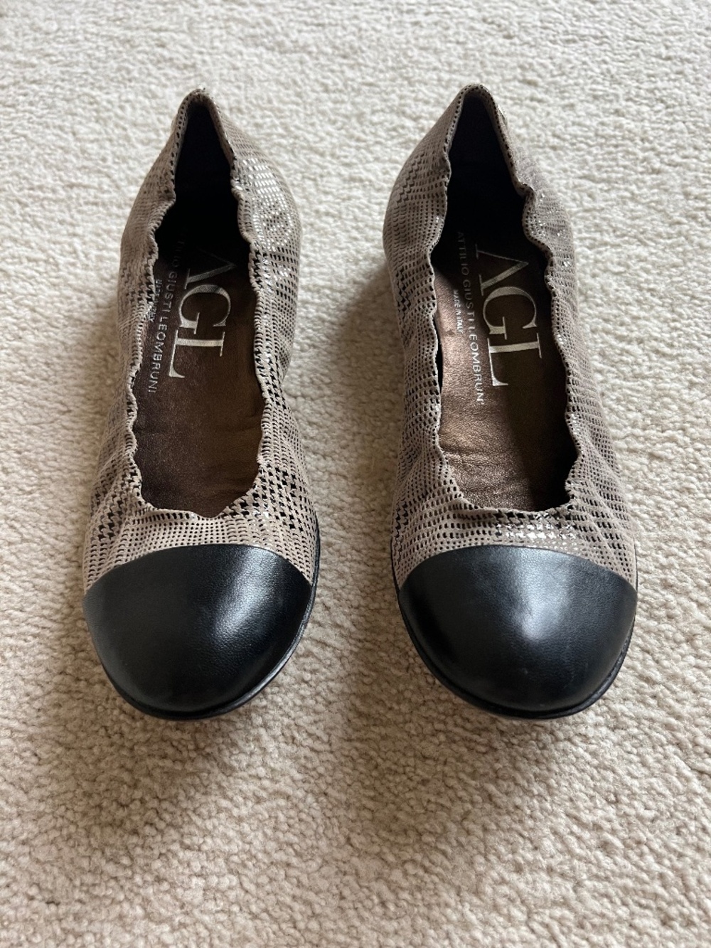 AGL Women's Loafer Leather Cap Toe Houndstooth Ballet flats Sz 36.5